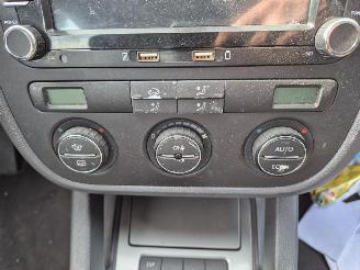 Volkswagen Golf 2.0 FSI 16V picture 6