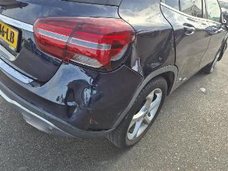 Mercedes GLA 180 picture 8