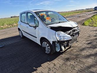 Renault Modus 16 16v picture 4