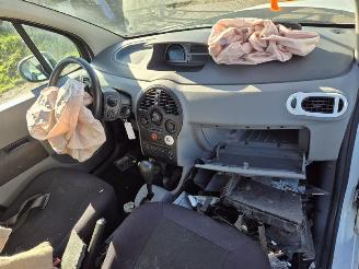 Renault Modus 16 16v picture 5