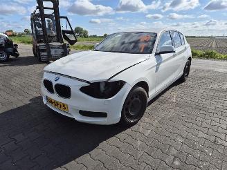 BMW 1-serie 116d picture 3