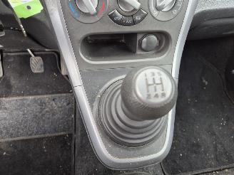 Opel Agila 1.0 12v picture 7