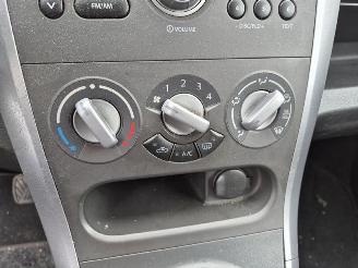 Opel Agila 1.0 12v picture 6