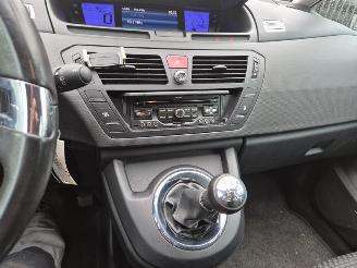 Citroën C4-picasso 1.6 Vti picture 6