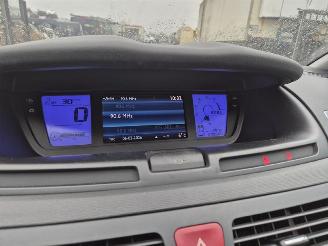 Citroën C4-picasso 1.6 Vti picture 8