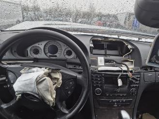 Mercedes E-klasse 240E picture 7