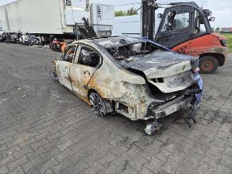 BMW 3-serie 320i picture 2