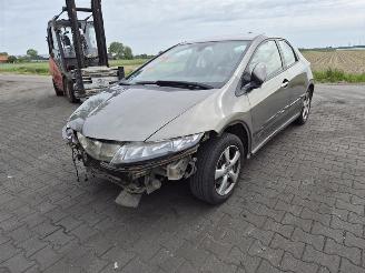 Honda Civic 1.4 picture 3