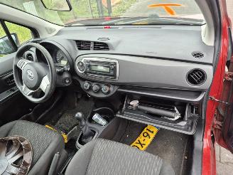 Toyota Yaris 1.0 12v picture 5