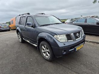 Nissan Path-finder 2.5 dCi 4x4 VAN picture 4