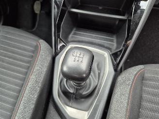 Peugeot 208 1.2 Vti picture 12