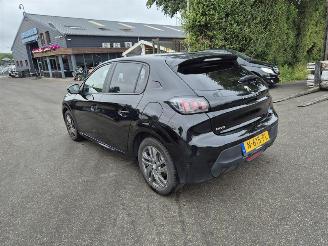 Peugeot 208 1.2 Vti picture 2