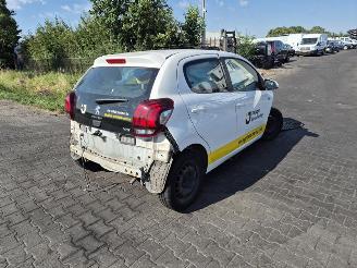 Vrakbiler auto Peugeot 108 1.0 2018/6