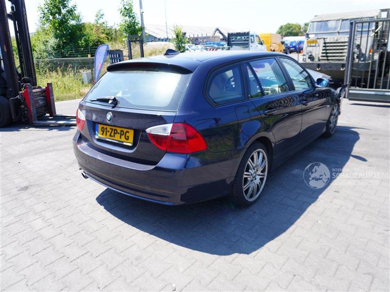 BMW 3-serie Touring 318i