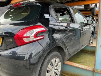 Dezmembrări autoturisme Peugeot 208 208 I (CA/CC/CK/CL), Hatchback, 2012 / 2019 1.2 Vti 12V PureTech 82 2013/4