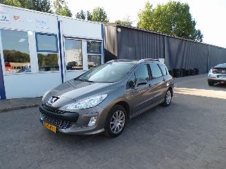 krockskadad bil auto Peugeot 308 SW 1.6 VTi XS 2008/8