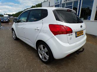 Kia Venga 1.4i-16v picture 3