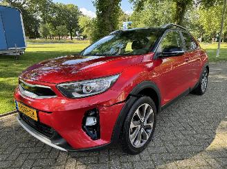 krockskadad bil auto Kia Stonic 1.0 dynamic line 2020/1