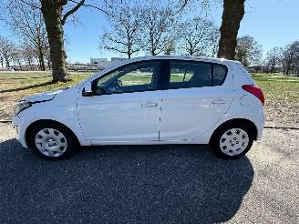 Hyundai I-20 74 kW (101 PK) 1396 cc. picture 2