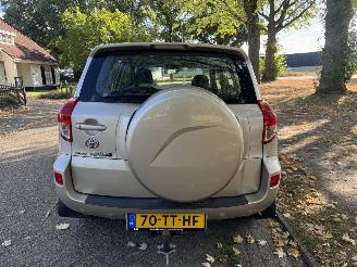 Toyota Rav-4  picture 4