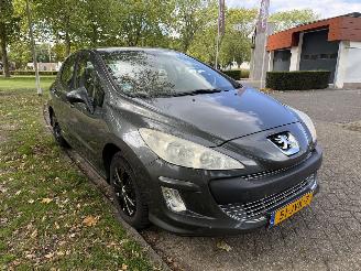 Peugeot 308  picture 7