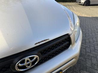 Toyota Rav-4  picture 9