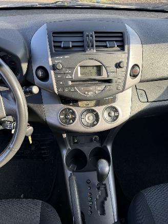 Toyota Rav-4  picture 15