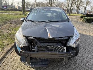Kia Rio  picture 8