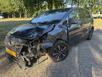krockskadad bil auto Toyota Verso 1.6 2018/1