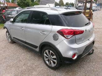 Hyundai I-20 1.0 Cross picture 5