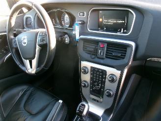 Volvo V-40 1.6 D - Cross Country picture 31