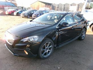 Volvo V-40 1.6 D - Cross Country picture 2