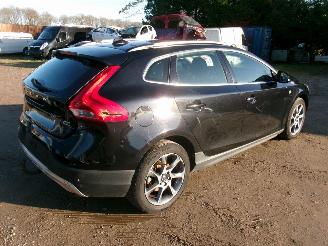 Volvo V-40 1.6 D - Cross Country picture 4