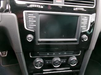 Volkswagen Golf 1.2 Allstar - 5 Drs picture 29