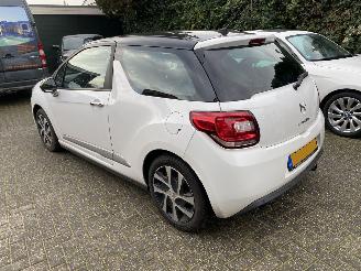 krockskadad bil auto Citroën DS3 1.2 VTI Chic Motorschade 2013/10