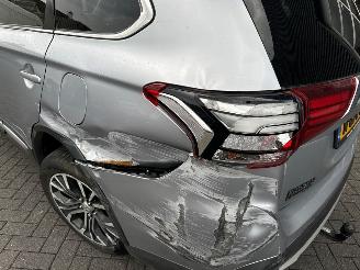 Mitsubishi Outlander 2.0 16V 4x2 SUV  Benzine 1.998cc 110kW (150pk) picture 12