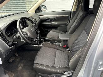 Mitsubishi Outlander 2.0 16V 4x2 SUV  Benzine 1.998cc 110kW (150pk) picture 20