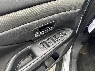 Mitsubishi Outlander 2.0 16V 4x2 SUV  Benzine 1.998cc 110kW (150pk) picture 21