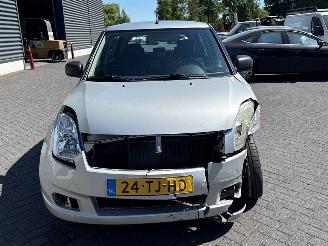 Suzuki Swift 1.3 VVT 16V Hatchback  Benzine 1.328cc 68kW (92pk) FWD picture 8