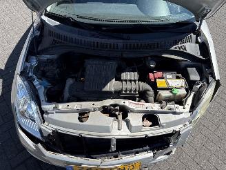 Suzuki Swift 1.3 VVT 16V Hatchback  Benzine 1.328cc 68kW (92pk) FWD picture 21