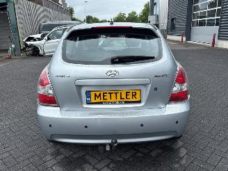 Hyundai Accent 1.4i 16V Hatchback  Benzine 1.399cc 71kW (97pk) FWD picture 4