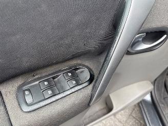 Renault Scenic 2.0 200 16V Coupe 2Dr Benzine 1.998cc 100kW (136pk) RWD picture 24