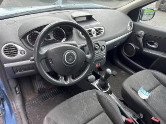 Renault Clio Clio III (BR/CR), Hatchback, 2005 / 2014 1.2 16V 75 picture 10