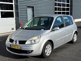 skadebil auto Renault Scenic 1.6 16V MPV  Benzine 1.598cc 82kW (111pk) FWD 2007/5