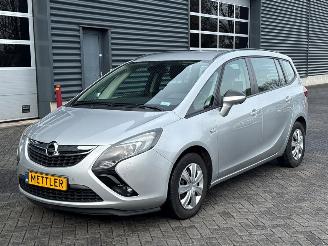 skadebil auto Opel Zafira TOURER 1.4 Turbo 16V Ecotec MPV  Benzine 1.364cc 103kW (140pk) FWD 2012/2