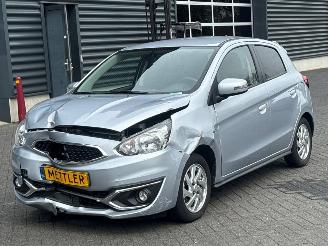 damaged passenger cars Mitsubishi Space-star 1.2 12V Hatchback  Benzine 1.193cc 59kW (80pk) FWD 2019/11