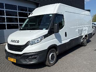skadebil bedrijf Iveco New daily L3H2 35S16 Bestel  Diesel 2.287cc 115kW (156pk) RWD 2023/10