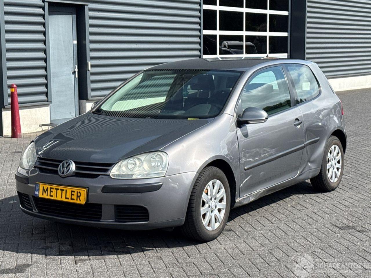 Volkswagen Golf 1.4 FSI 16V Hatchback  Benzine 1.390cc 66kW (90pk) FWD