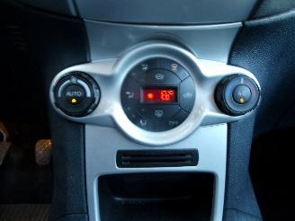 Ford Fiesta 1.6 TDCI  TITANIUM picture 12