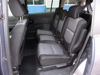 Mazda 5 2.0 EXECUTIVE 7 PERSOONS Met Gebruikte onderdelen erbij picture 12